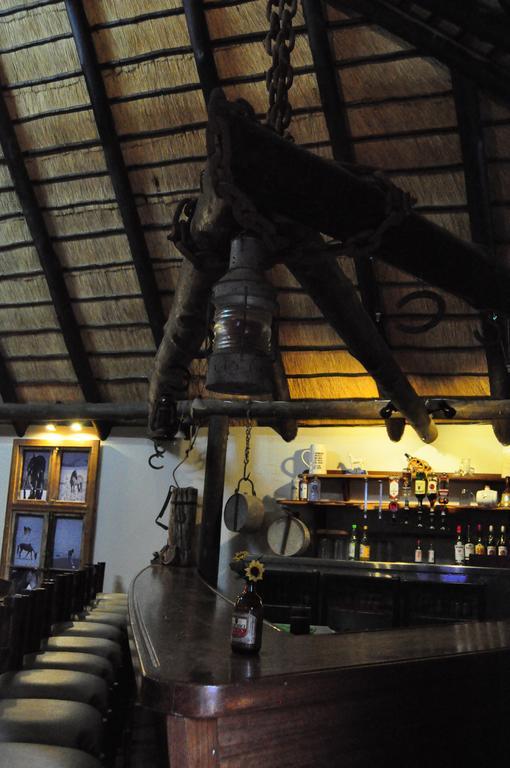 Lüderitz Obelix Guesthouse מראה חיצוני תמונה