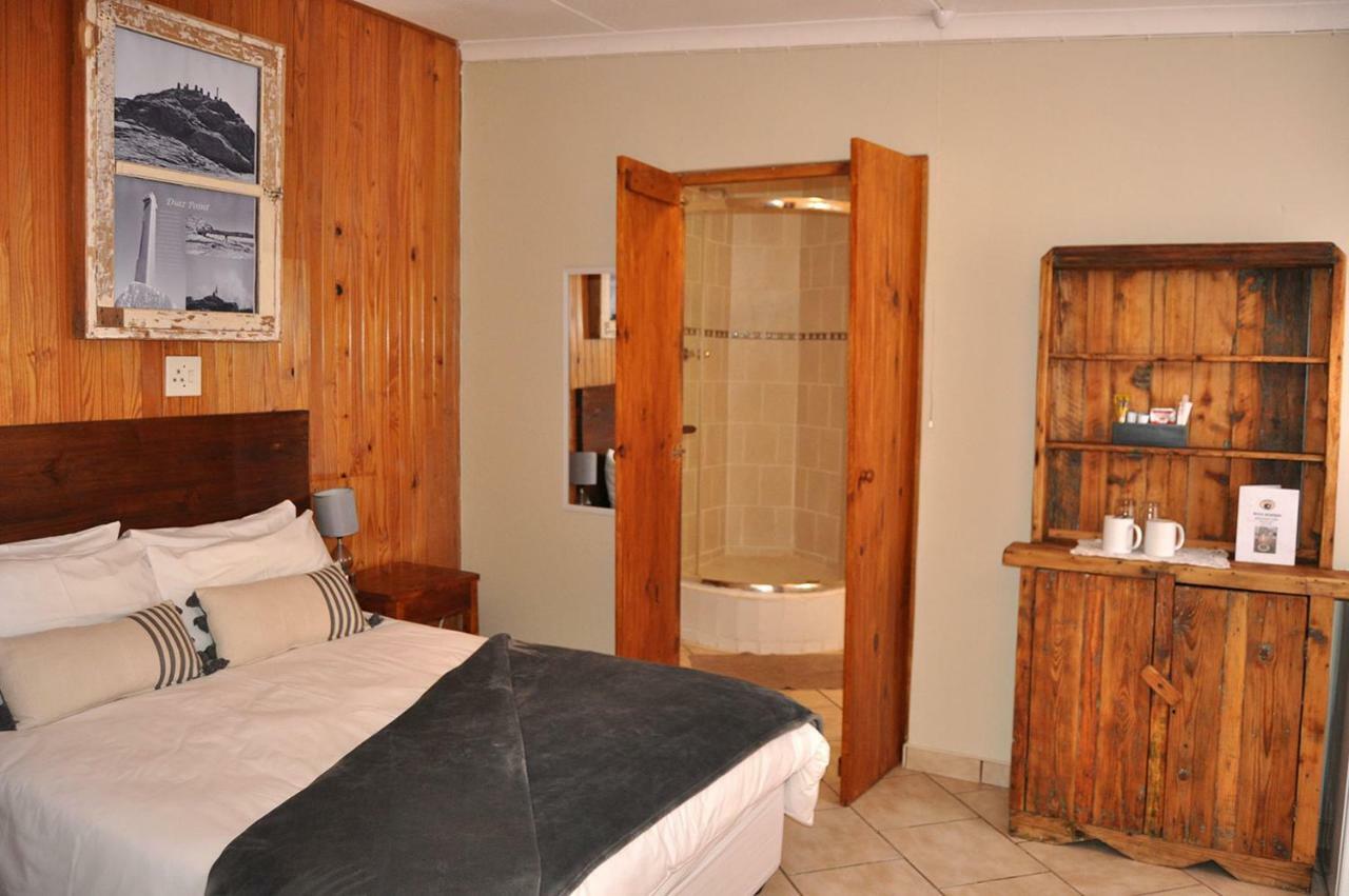 Lüderitz Obelix Guesthouse מראה חיצוני תמונה